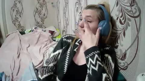 Snapshot of alissaclentx chatting on May 6, 8:47 pm alissaclentx online show from May 6, 8:47 pm