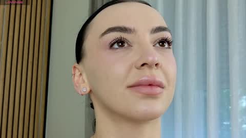 Alissa online show from May 18, 4:07 am