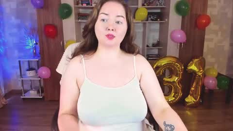 Snapshot of alissdaisyy chatting on May 22, 9:04 am alissdaisyy online show from May 22, 9:04 am