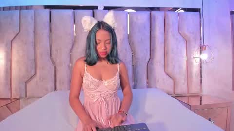 alisse_myers online show from July 28, 3:13 am