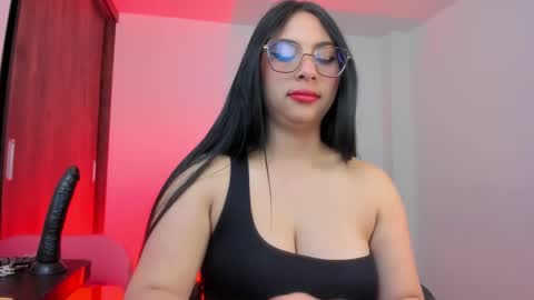 Snapshot of alissia_viera chatting on February 3, 4:23 pm iraide online show from February 3, 4:23 pm