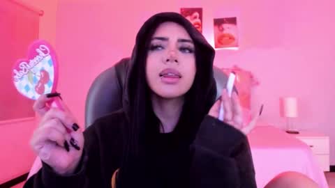 alisson__cortez online show from February 13, 12:45 pm