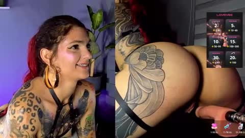 Snapshot of alisson_clare chatting on December 18, 11:00 pm A L I S S O N online show from December 18, 11:00 pm