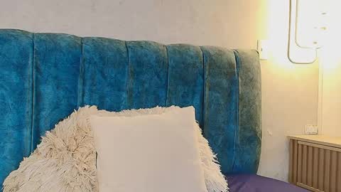 Snapshot of alisson_fox69 chatting on October 8, 1:03 am alisson_fox69 online show from October 8, 1:03 am