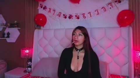 Alisson  online show from February 7, 7:50 pm