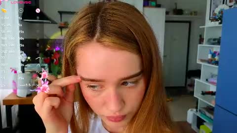 Snapshot of aliviawithlove chatting on July 15, 9:03 am Alivia online show from July 15, 9:03 am