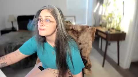 alix_valentine online show from November 20, 3:45 pm