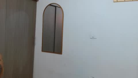 alix online show from November 3, 12:35 am