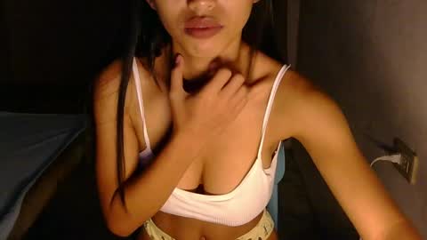 Snapshot of aliyajane chatting on May 23, 8:46 pm Jane online show from May 23, 8:46 pm