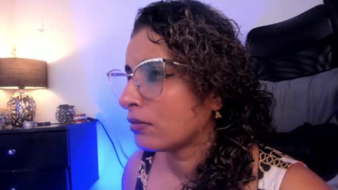Andrea online show from January 21, 8:32 pm