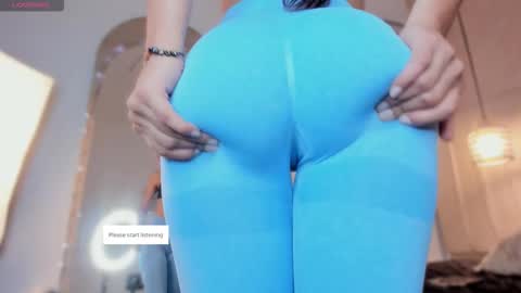 Snapshot of alizza_ chatting on November 10, 11:53 am alizza_ online show from November 10, 11:53 am