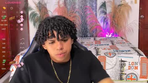 Snapshot of allan__david chatting on February 20, 9:15 pm allan__david online show from February 20, 9:15 pm