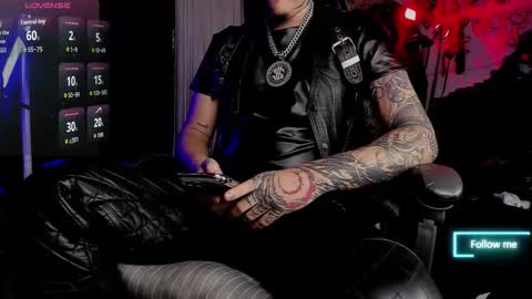   online show from November 6, 10:21 pm