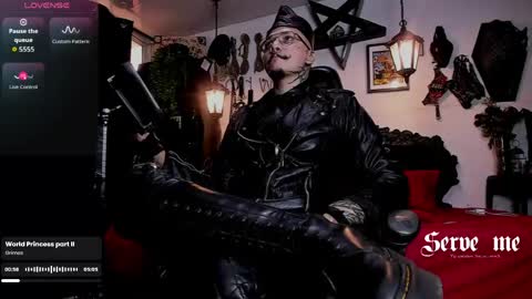Snapshot of allanhurtss chatting on May 21, 6:37 pm online show from May 21, 6:37 pm
