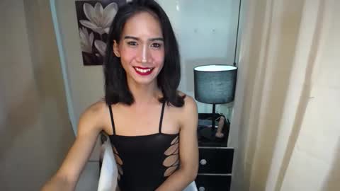trina online show from January 7, 1:24 pm
