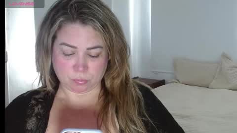 Snapshot of allegra_ferragamo chatting on October 7, 8:06 pm Ale online show from October 7, 8:06 pm