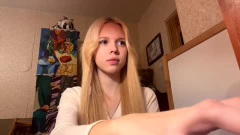 Lina online show from October 27, 5:33 am