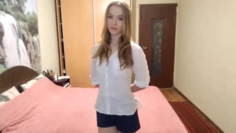 Anna online show from November 26, 1:12 pm