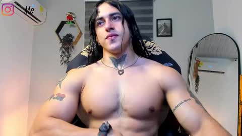 independent model 3 online show from September 25, 2:15 am