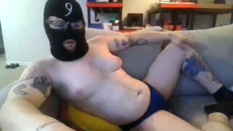 Snapshot of allenjaxoff703805 chatting on January 19, 6:28 am allenjaxoff703805 online show from January 19, 6:28 am