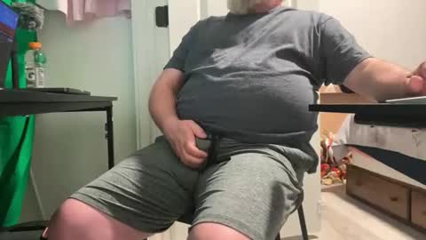 Allergictolove online show from November 30, 11:31 pm