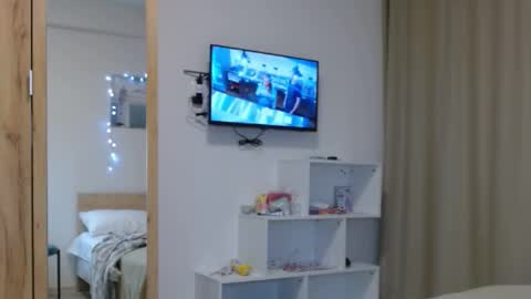 Snapshot of allexandraxxx chatting on January 29, 6:18 pm allexandraxxx online show from January 29, 6:18 pm
