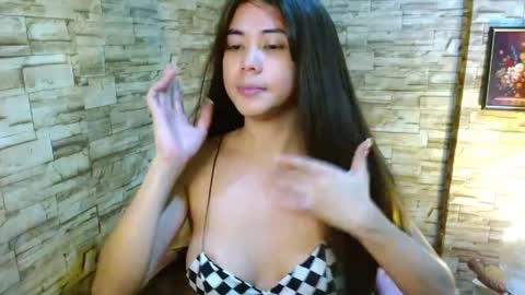 Snapshot of allfor_lavinia chatting on April 29, 5:30 pm Lavinia online show from April 29, 5:30 pm