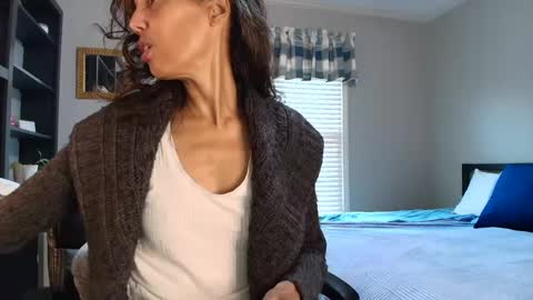 Snapshot of allgood4u chatting on October 6, 9:12 pm wishlist on bio online show from October 6, 9:12 pm