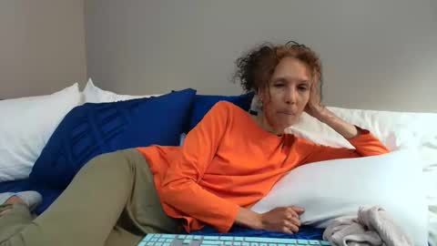 Snapshot of allgood4u chatting on November 12, 11:36 pm wishlist on bio online show from November 12, 11:36 pm