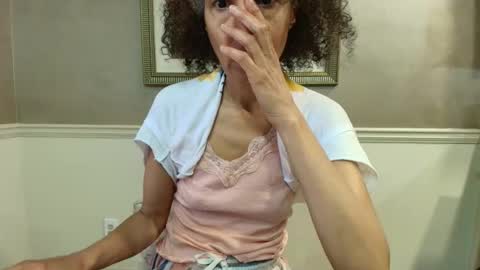 Snapshot of allgood4u chatting on March 9, 6:12 pm wishlist on bio online show from March 9, 6:12 pm