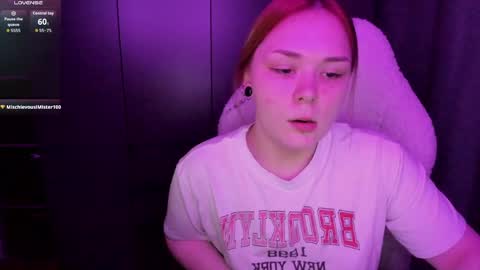 Snapshot of alli_zi chatting on May 31, 6:09 pm Blair online show from May 31, 6:09 pm