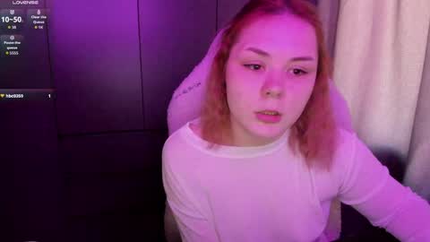 Snapshot of alli_zi chatting on June 1, 10:06 am Blair online show from June 1, 10:06 am