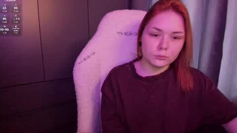 Snapshot of alli_zi chatting on July 13, 12:02 am Blair online show from July 13, 12:02 am