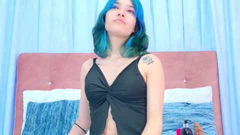 Allicia online show from November 2, 7:05 pm