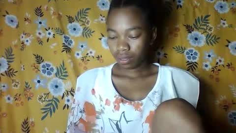 Snapshot of alliciax632770q chatting on January 5, 11:41 pm alliciax632770q online show from January 5, 11:41 pm