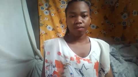 Snapshot of alliciax632770q chatting on January 6, 1:15 pm alliciax632770q online show from January 6, 1:15 pm