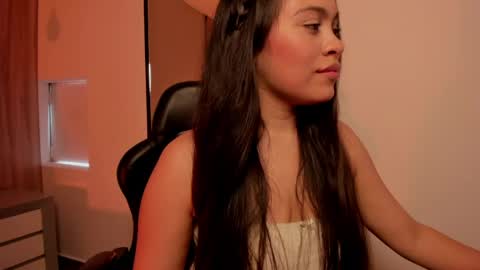 A L L I E online show from May 27, 8:06 pm