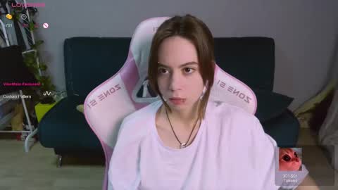 Snapshot of allie_hazie chatting on December 2, 11:40 pm alice online show from December 2, 11:40 pm