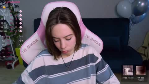 Snapshot of allie_hazie chatting on January 27, 3:04 am alice online show from January 27, 3:04 am