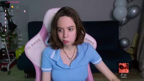 Snapshot of allie_hazie chatting on February 17, 10:25 pm alice online show from February 17, 10:25 pm