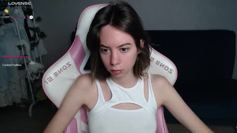 Snapshot of allie_hazie chatting on September 10, 12:21 am alice online show from September 10, 12:21 am