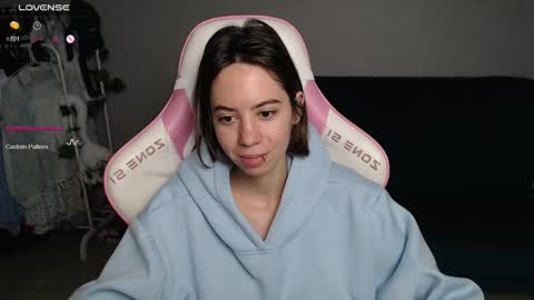 Snapshot of allie_hazie chatting on October 5, 11:57 pm alice online show from October 5, 11:57 pm