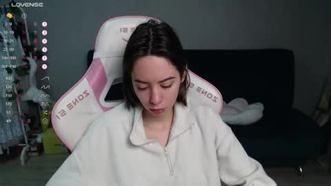 Snapshot of allie_hazie chatting on November 14, 1:04 am alice online show from November 14, 1:04 am