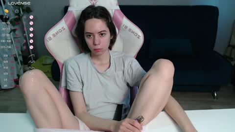 alice online show from April 24, 12:13 am