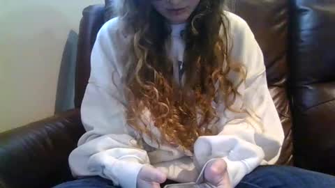 alliebearx online show from November 26, 7:37 pm
