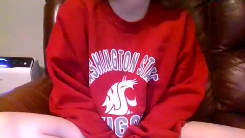 Snapshot of alliebearx chatting on February 27, 2:44 am alliebearx online show from February 27, 2:44 am