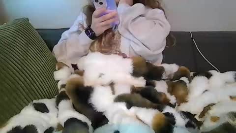 alliebearx online show from April 18, 3:49 pm