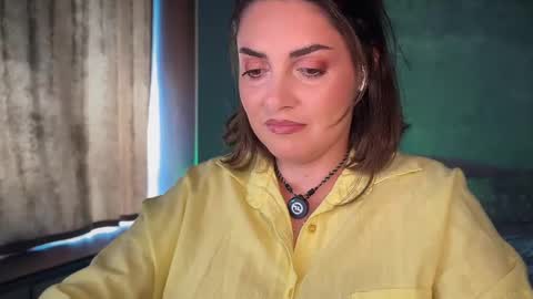 Allie online show from April 17, 11:35 am