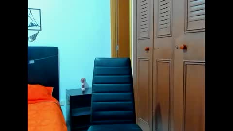 allison_21_ online show from September 23, 3:31 am