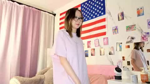 Snapshot of allison_a chatting on June 24, 5:50 am the thief of your heart online show from June 24, 5:50 am